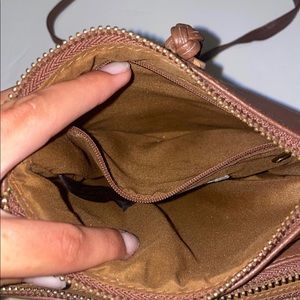 Brown leather kenneth cole crossbody purse